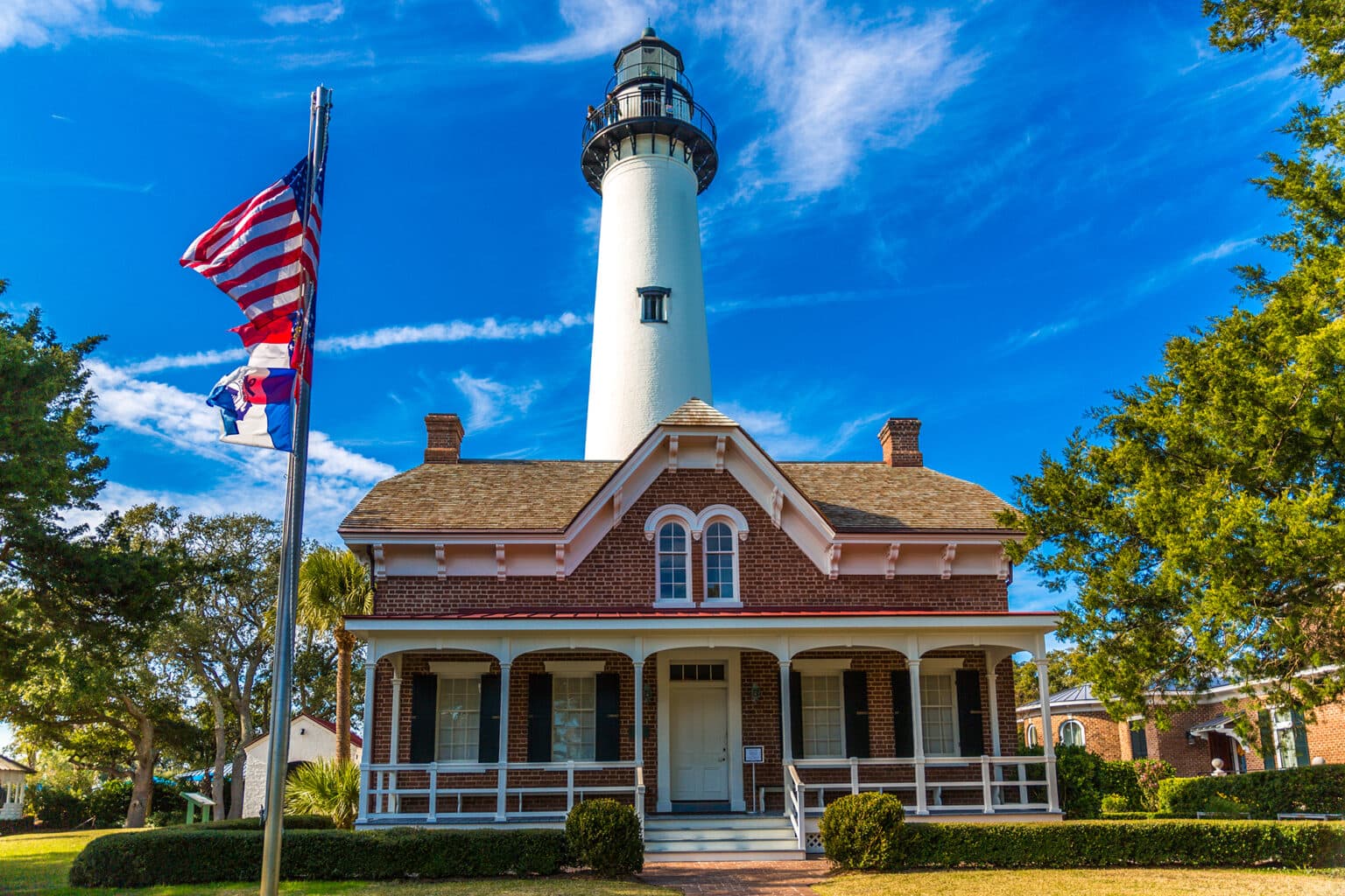 Navigating the Golden Isles of Georgia: Marinas, Lighthouses and Coastal Attractions