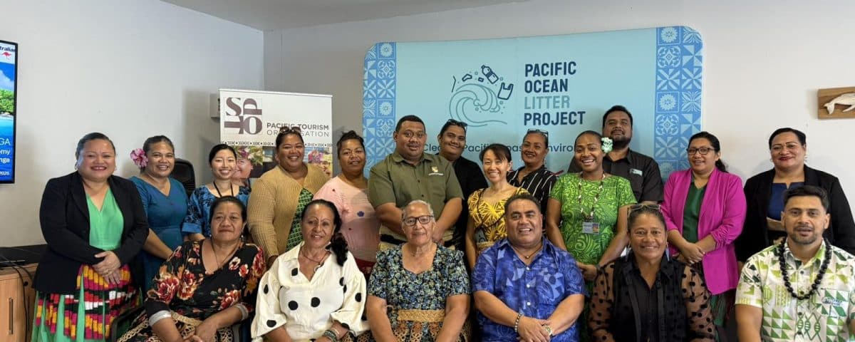 Tonga stawia kroki w kierunku zrównoważonej turystyki: wycofywanie tworzyw sztucznych i rozwój agroturystyki