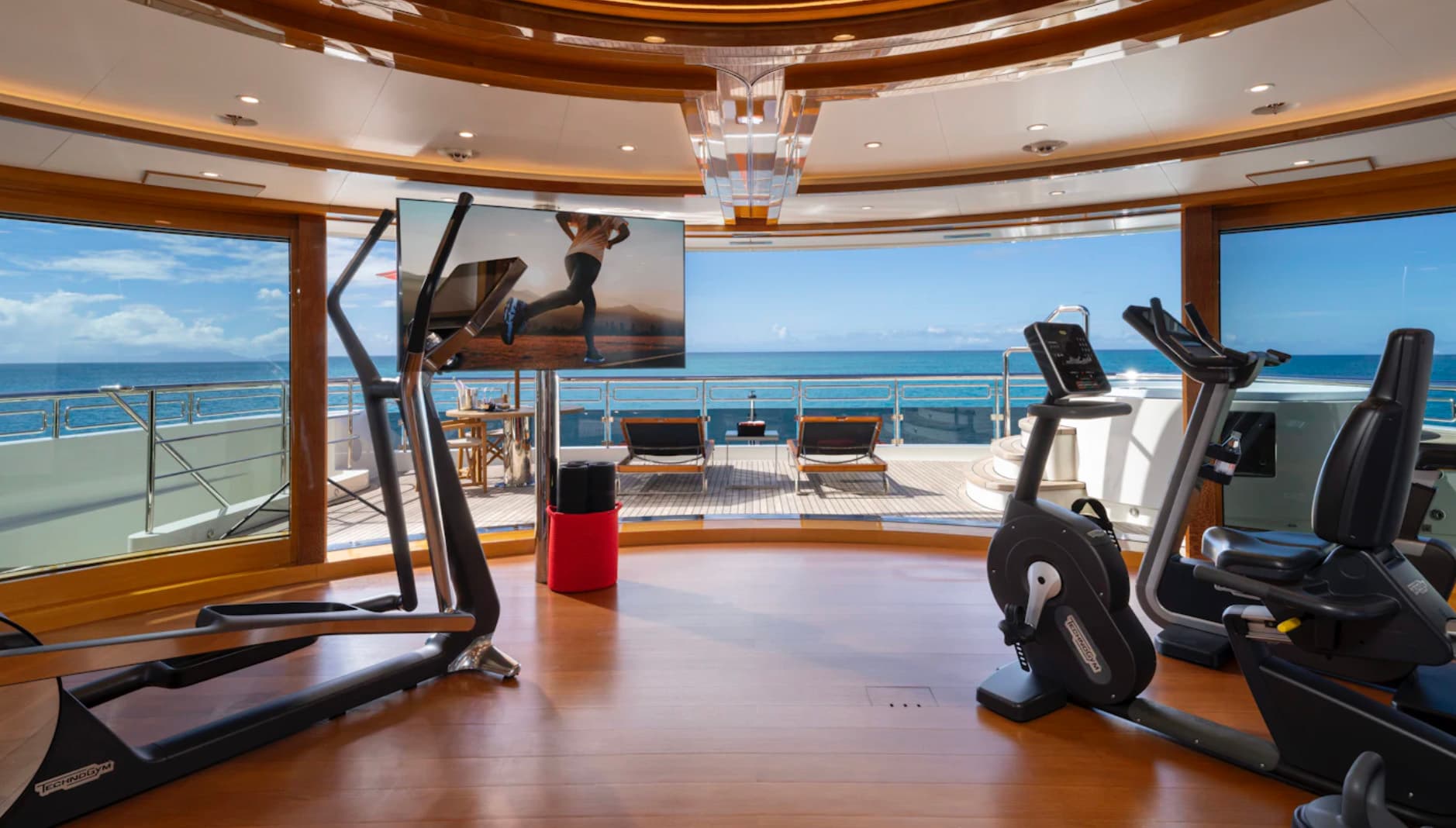 Ujumbe wa Mwaka Mpya na Hatua za Kivitendo za Kuweka Nafasi na All Yachts Worldwide