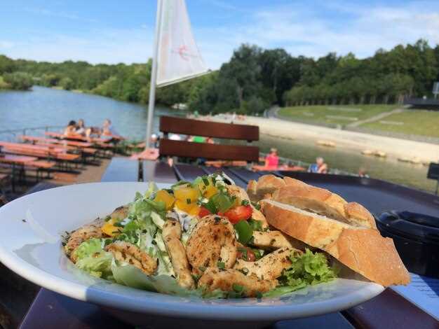 10 Best Dinner Cruises Worldwide in 2025 – Lunch or Brunch Dining Included