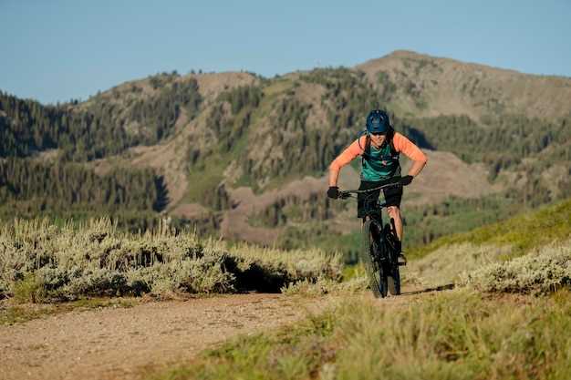 Best months and weather patterns for summer riding