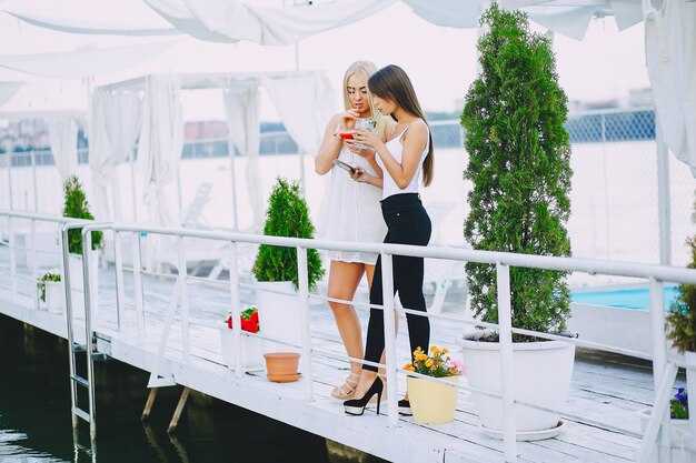 10 Reasons Carnival Is the Perfect Cruise Line for First-Time Cruisers