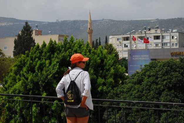 Hidden Cafés with Scenic Rooftop Views