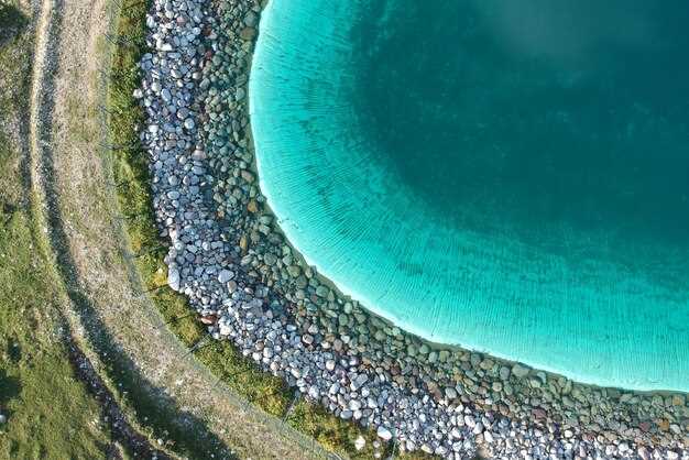 Isola Bella and Taormina Coast: snorkeling access, tides, and crowd tips