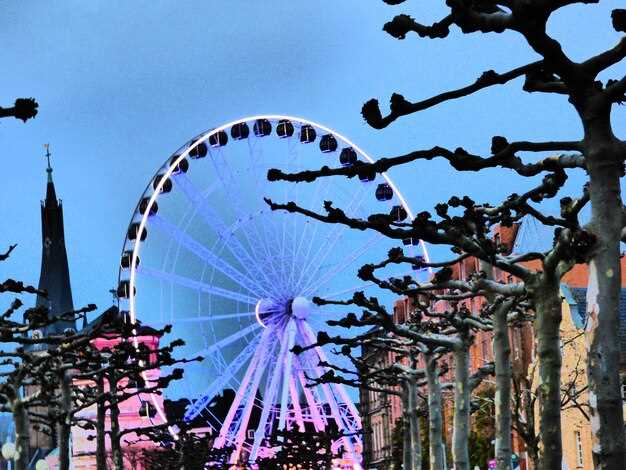 15 Best Places to Visit in March in Europe - Sun, Blossoms, Carnival, and Aurora 15 Најбољих места за посету у марту у Европи: Сунце, цветови, карневал и Аурора
