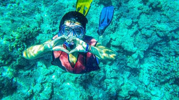 15 Best Worldwide Snorkeling and Diving Destinations for Adventurers