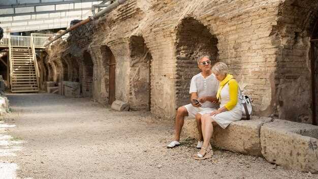 15-Hour Roman Theater & Alcazaba Castle Walking Tour - Full-Day Historic City Sights Guide