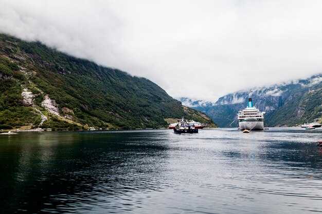 Must-See Shore Excursions: Wildlife, Glaciers, and Native Culture Highlights