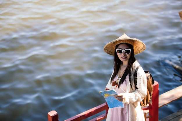 Azura Cruise Lan Ha Bay & Ha Long Bay Guide