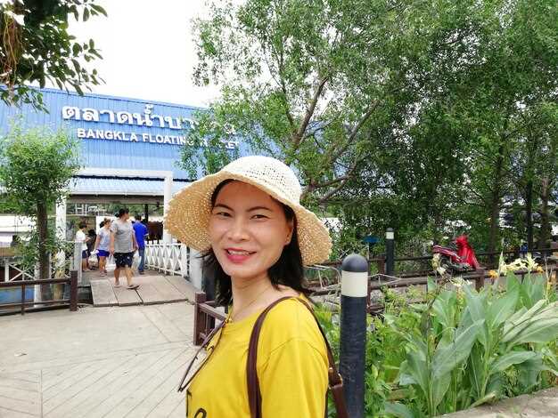 Packing and Dress Guide for the Mekong Delta: Weather, Footwear, and Comfort