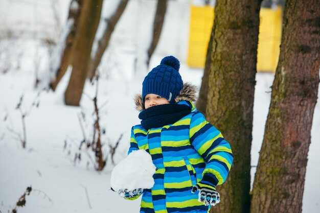 On-Slope Safety: Gear Fit, Helmet Use, and Quick Checks