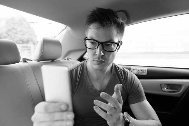 Split fares and leave tips in-app