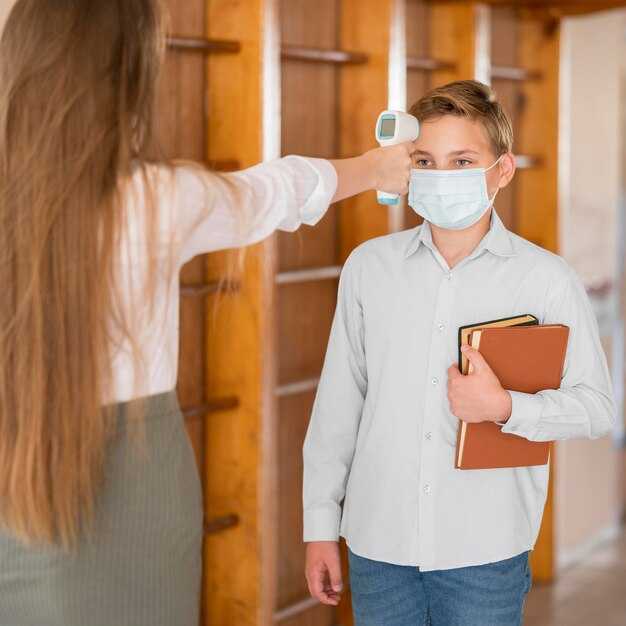7 Things to Know About Ordering Room Service During the Pandemic
