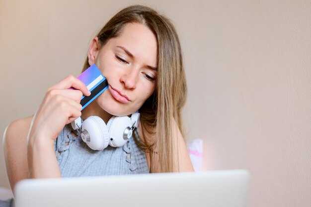 8 Savvy Habits of High-Volume Credit Card Users to Maximize Rewards