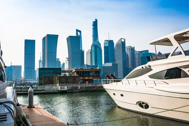 Abra Boat Service to Bur Dubai: Dubai Creek Ride, Timings & Routes