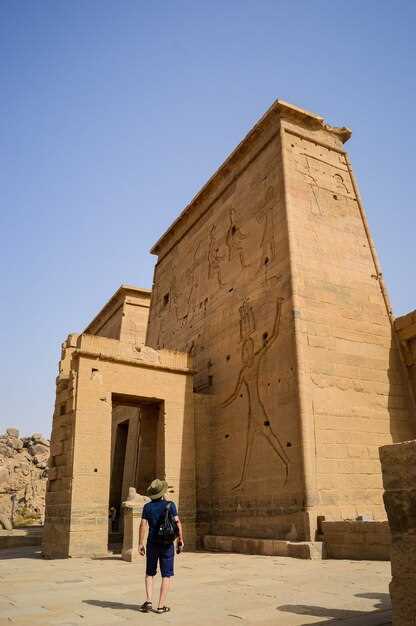 Visite d'Abou Simbel - Guide ultime pour visiter le temple de Ramsès II depuis Assouan Visite d'Abou Simbel : Le guide ultime pour visiter le temple de Ramsès II depuis Assouan