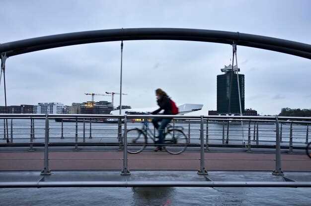 Practical tips: accessibility, transport, weather, and packing
