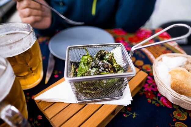 Managing dietary needs and preferences for tours