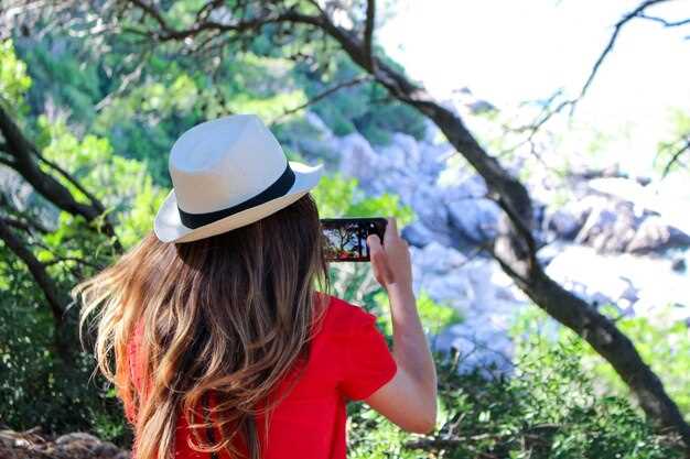 Exclusive Moments