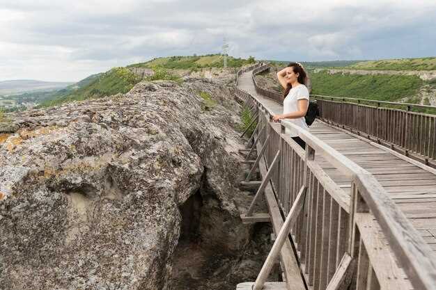 Scenic Routes for a Short Hike and Safe Cliff Views