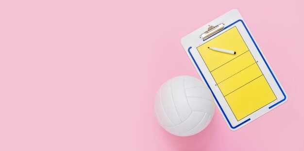 Distribution paths: email, RSS, and social channels