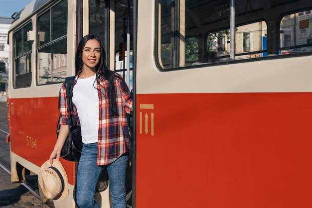 Open-Top City Tour Essentials: How to Make the Most of Barcelona with One Ticket