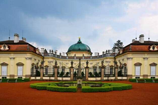 Who Were the Key Figures Behind Its Construction?