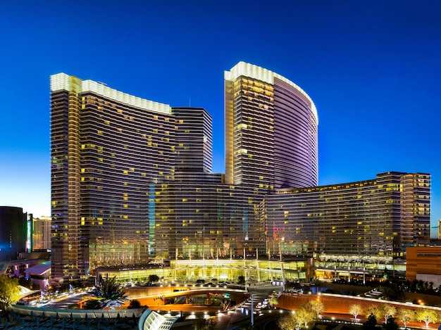 Downtown vs Buckhead: Best Location for Luxury Stays