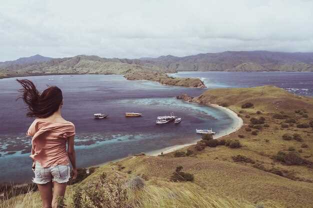 Iconic Coastal Hikes: Diamond Head and Beyond for Ocean Views