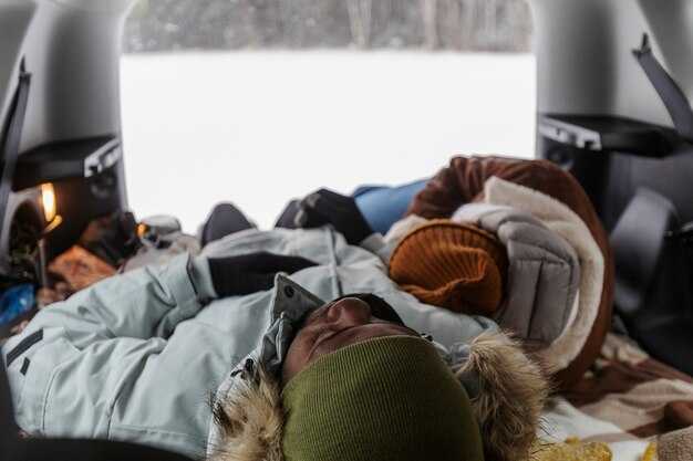 Lighting and Glare: optimizing cabin illumination for circadian alignment