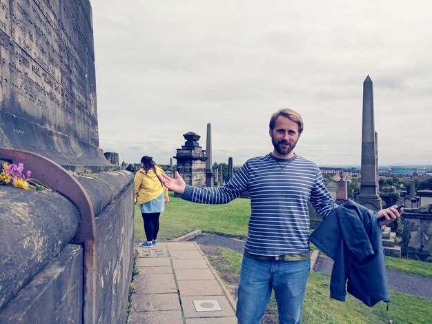 City Tour of Derry-Londonderry, Northern Ireland | Historic Sights and Guided Walks