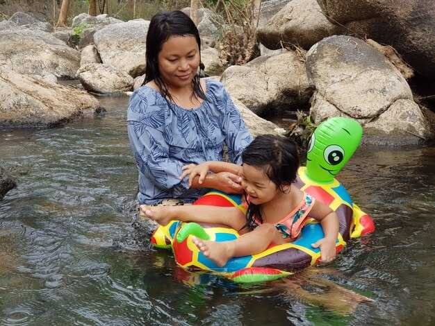 Costa Rica Family Travel - 10 Kid-Friendly Activities Adults Will Love Costa Rica Family Travel: 10 Kid-Friendly Activities Adults Will Love