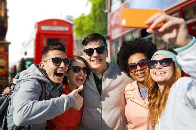 What Types of Themed Tours Are Available?