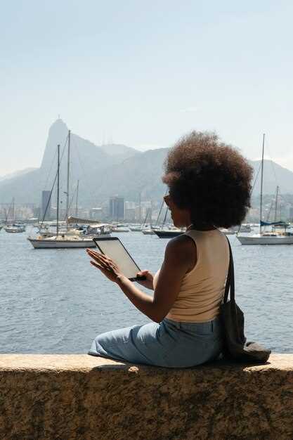 Essential Phrases for Your Journey - Discover the Lonely Planet Brazilian Portuguese Phrasebook Dictionary Essential Phrases for Your Journey: Discover the Lonely Planet Brazilian Portuguese Phrasebook Dictionary