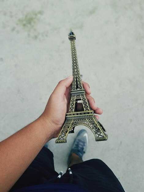 Essential Tips and Fascinating History of the Eiffel Tower - Your Ultimate Guide Essential Tips and Fascinating History of the Eiffel Tower: Your Ultimate Guide
