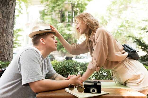 Timing Clicks: When Spontaneous Moments Happen