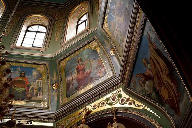 Bẹ̀ wo Vatican Museums: Gbọ́n mi gbọ̀n mí sí Sistine Chapel