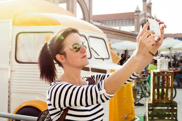 Expert Private Eco Tuk-Tuk Tour of Malaga - Sustainable City Experience