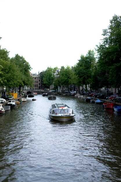 Explore the Best Amsterdam Canal Cruises: A Unique Perspective of the City