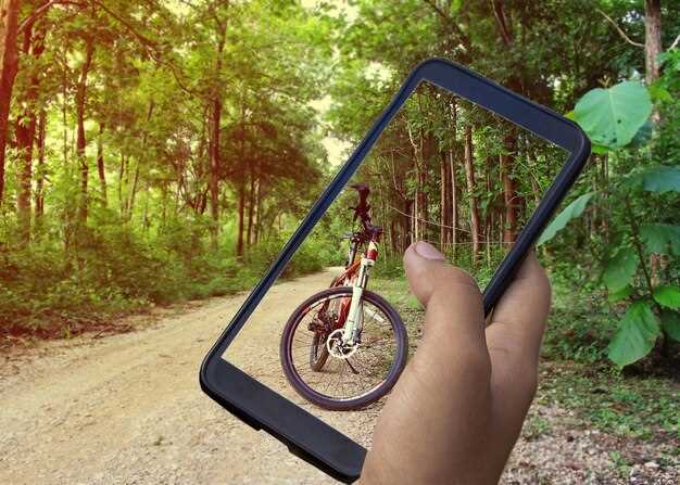 Seasonal planning for Quebec cycling: weather, daylight, and trail access