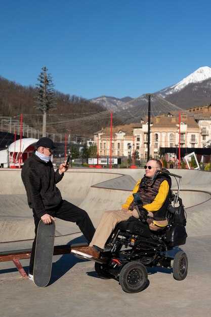 Group 2: Booking options and seating (4 tips) – Tip 5: Book early to secure accessibility; Tip 6: Choose flights with direct routes or short connections; Tip 7: Notify airline about wheelchair type and needs in booking notes; Tip 8: Check baggage and battery restrictions and fees