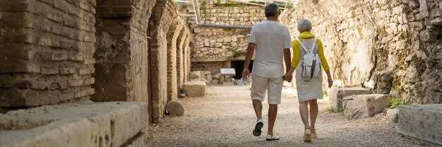 Free Walking Tour in Nice Old Town – Discover Vieux Nice; Monaco by Night in 2 Hours Private Trip
