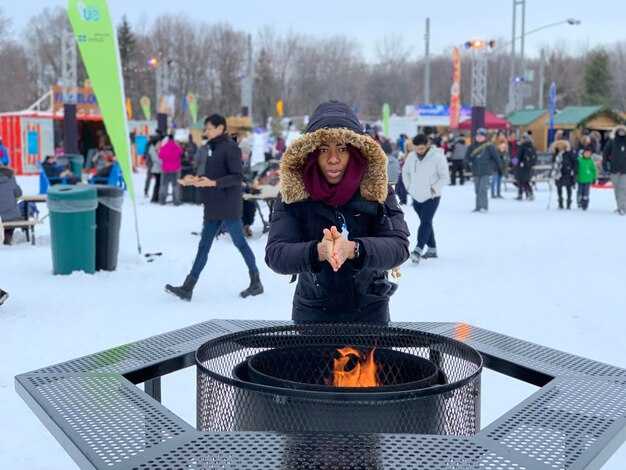 Ho-Ho-Holiday Fun: Essential Tips for Visiting ICE at Gaylord Hotels