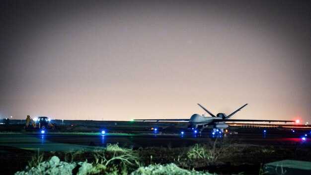 Charging Infrastructure at Airports: Turnaround Times and Grid Impacts