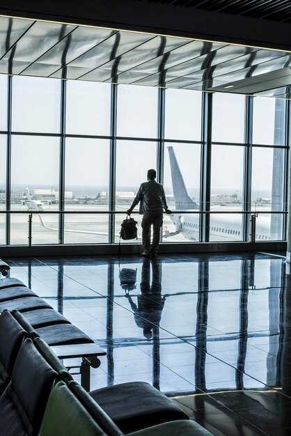 Privater Ankunftsbereich: Zugang zur Bordsteinkante, Sicherheit und Begleitung zur Lounge