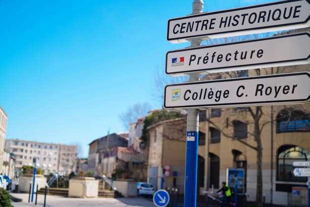 Marseille City Sightseeing Hop-On Hop-Off Bus Tour - Tickets & Stops