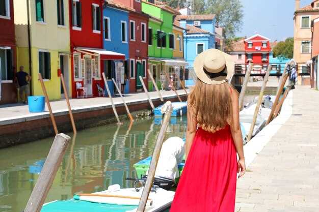 Burano: lace heritage, colorful houses, and best photo spots