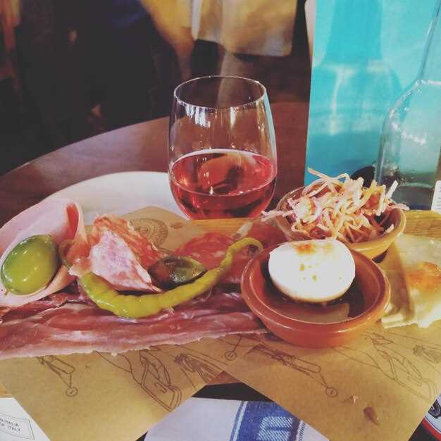 Nelson Wine and Art Tour with Tastings and Lunch