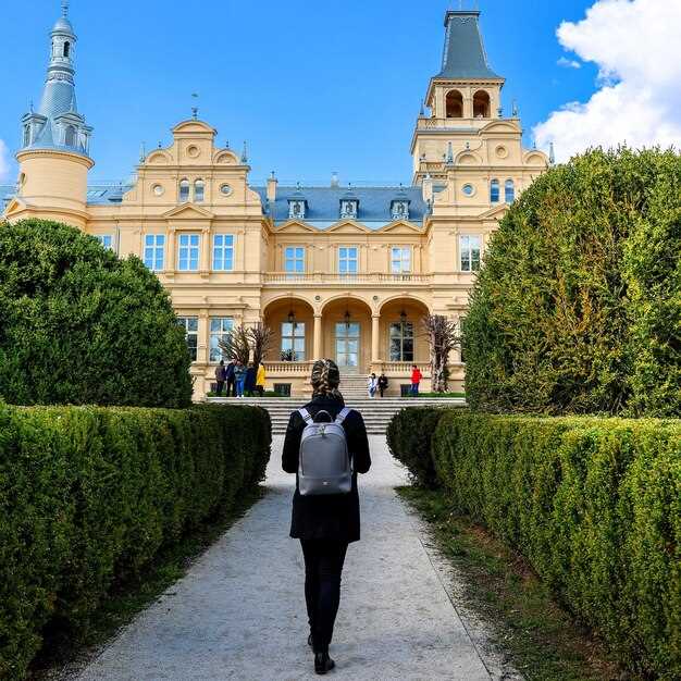 Ghidul Palatului Garnier: Cum să vizitezi Opera din Paris