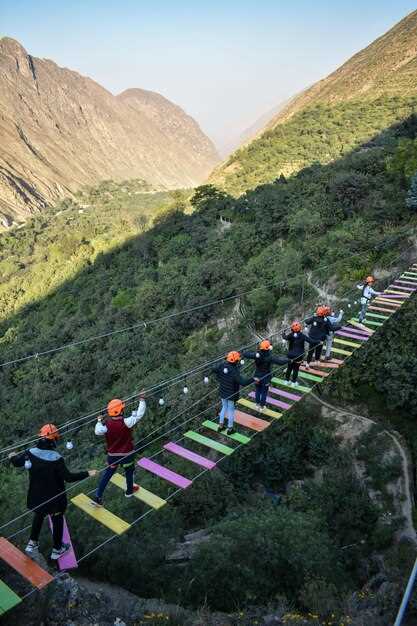 Safety considerations, weather cues, and trail conditions for Day 4